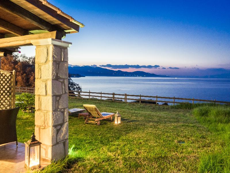 Kavos Psarou Villas Амуди Экстерьер фото